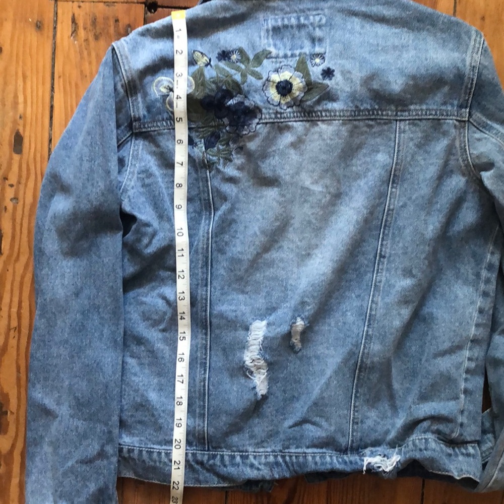 Forever 21 Denim Jean jacket floral accent - Picture 9 of 11